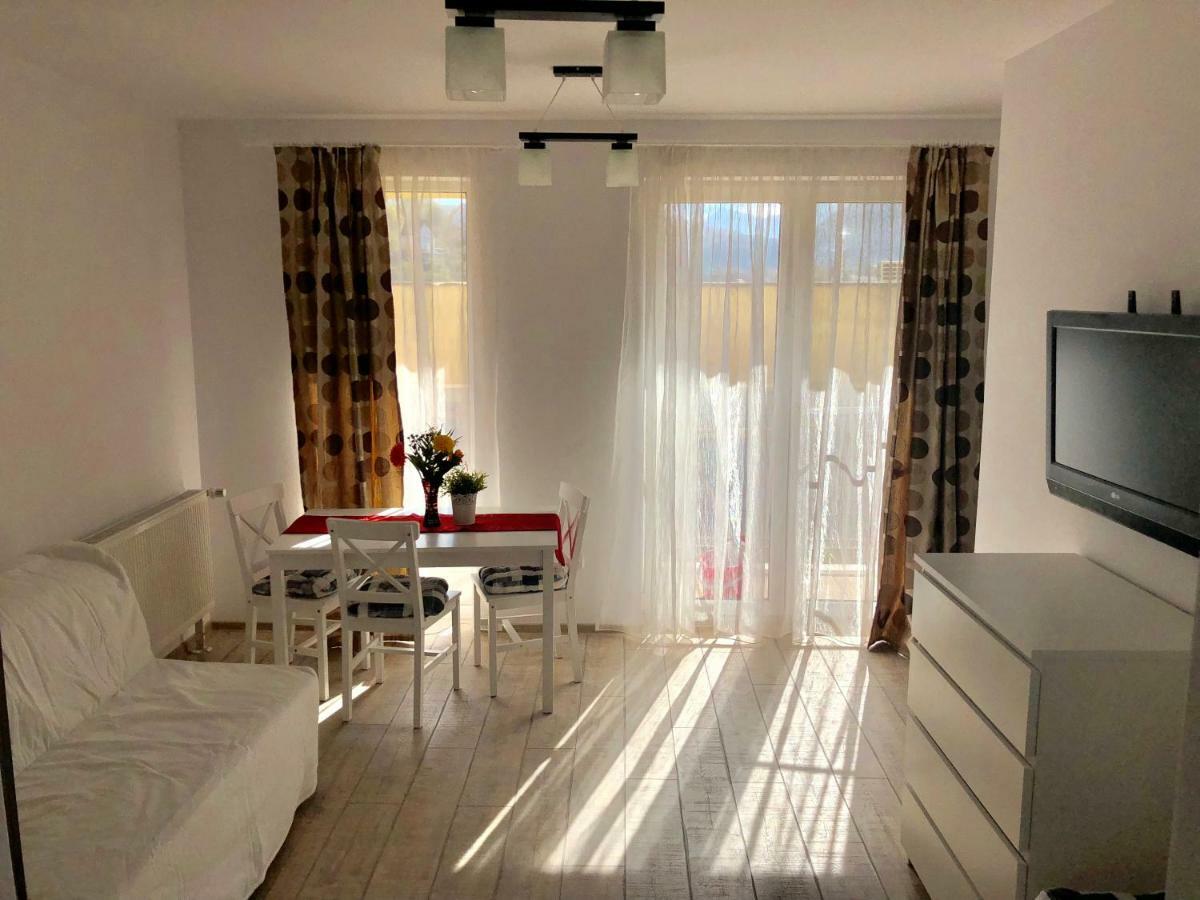 Apartament Valentina Hotel Брашов Екстериор снимка