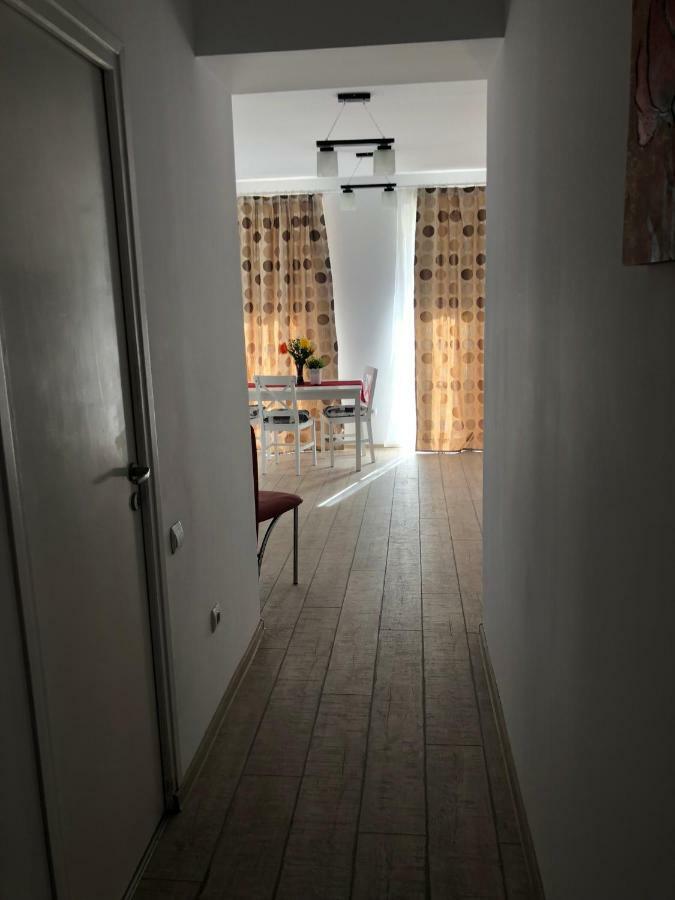 Apartament Valentina Hotel Брашов Екстериор снимка