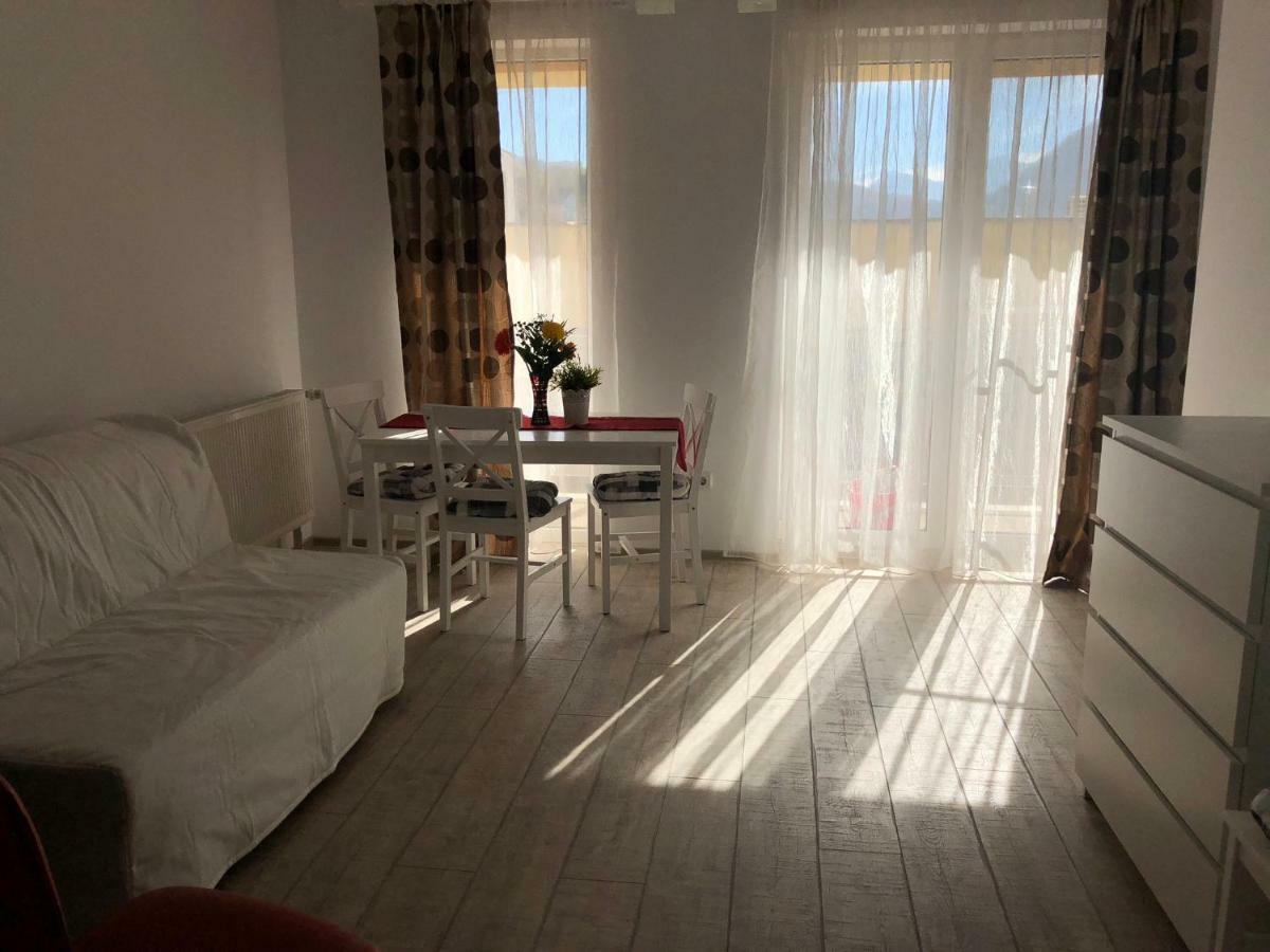 Apartament Valentina Hotel Брашов Екстериор снимка