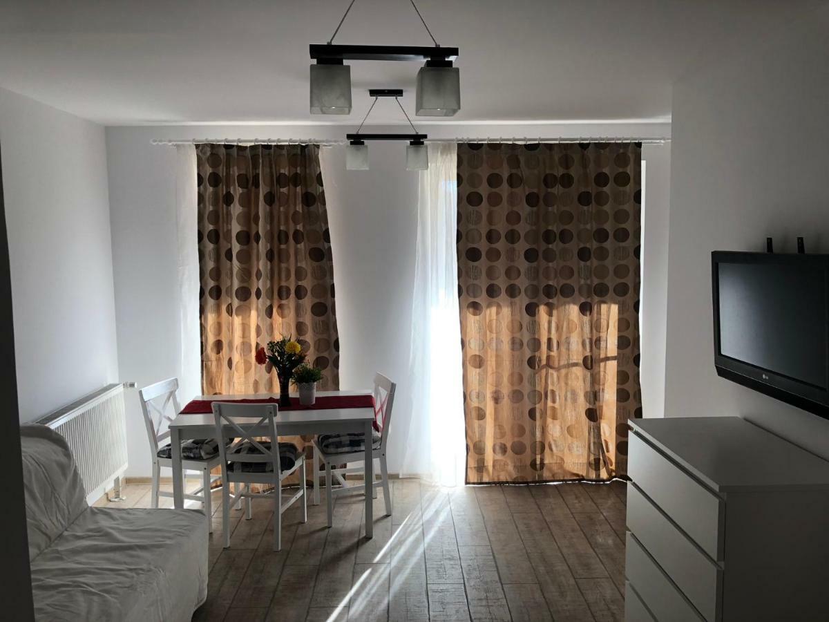 Apartament Valentina Hotel Брашов Екстериор снимка